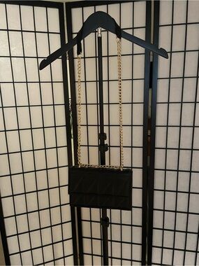 Black Quilted Chain-Handle Shoulder Bag - Women